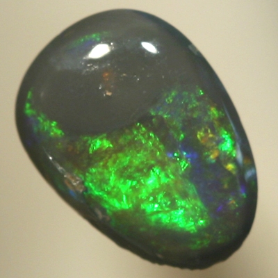 SOLID BLACK OPAL Neon green fire